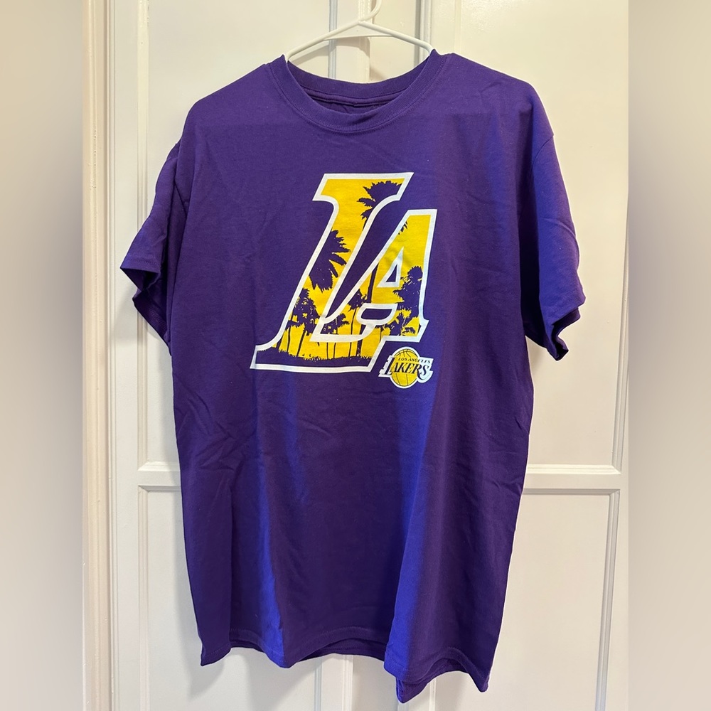 Brand new, Fanatics brand Lakers shirt, size Large